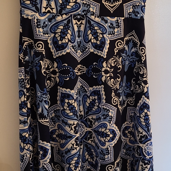 LulaRoe Knee Length Skirt